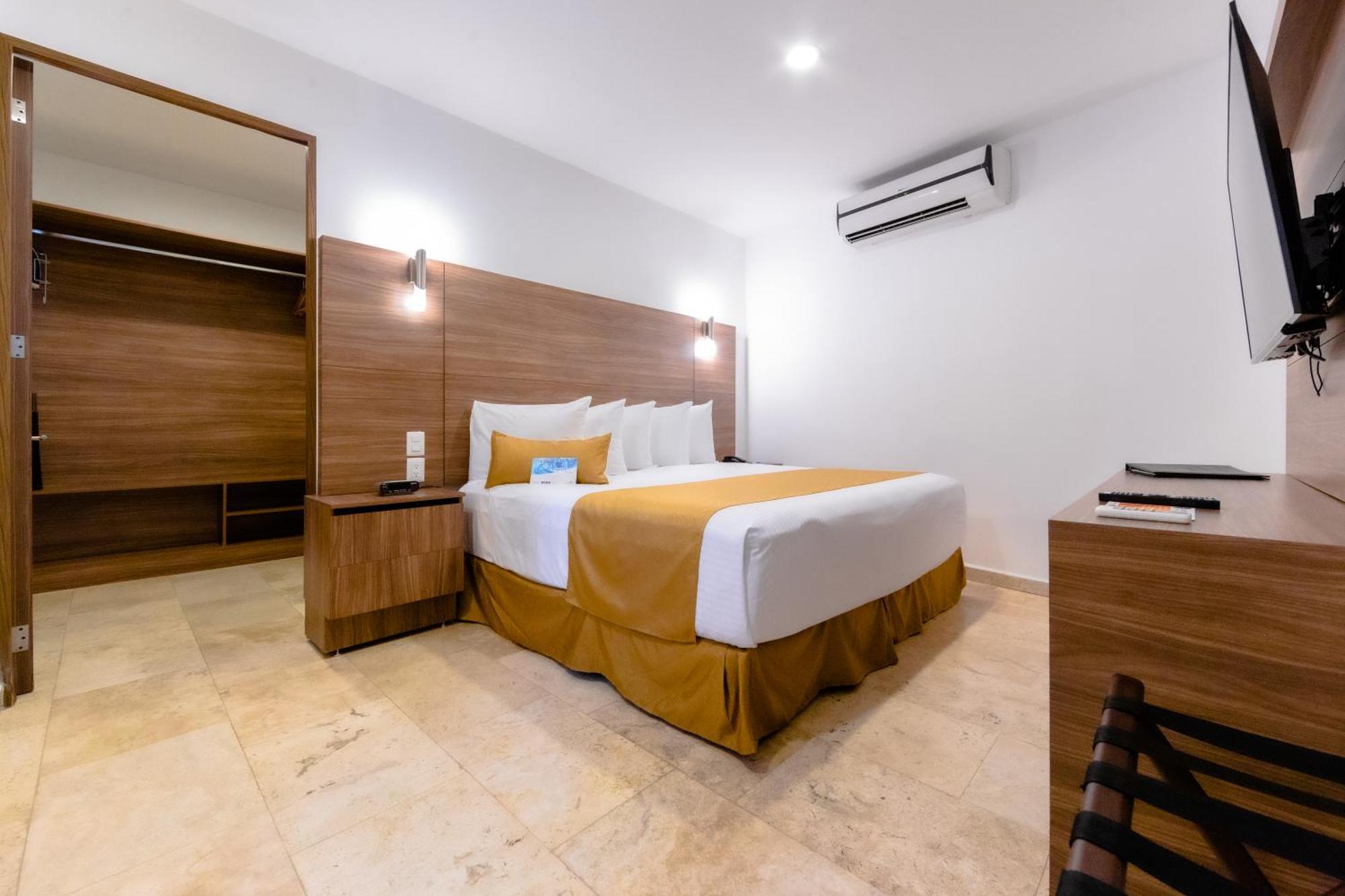 Hotel Cayala Inn Queretaro Bagian luar foto