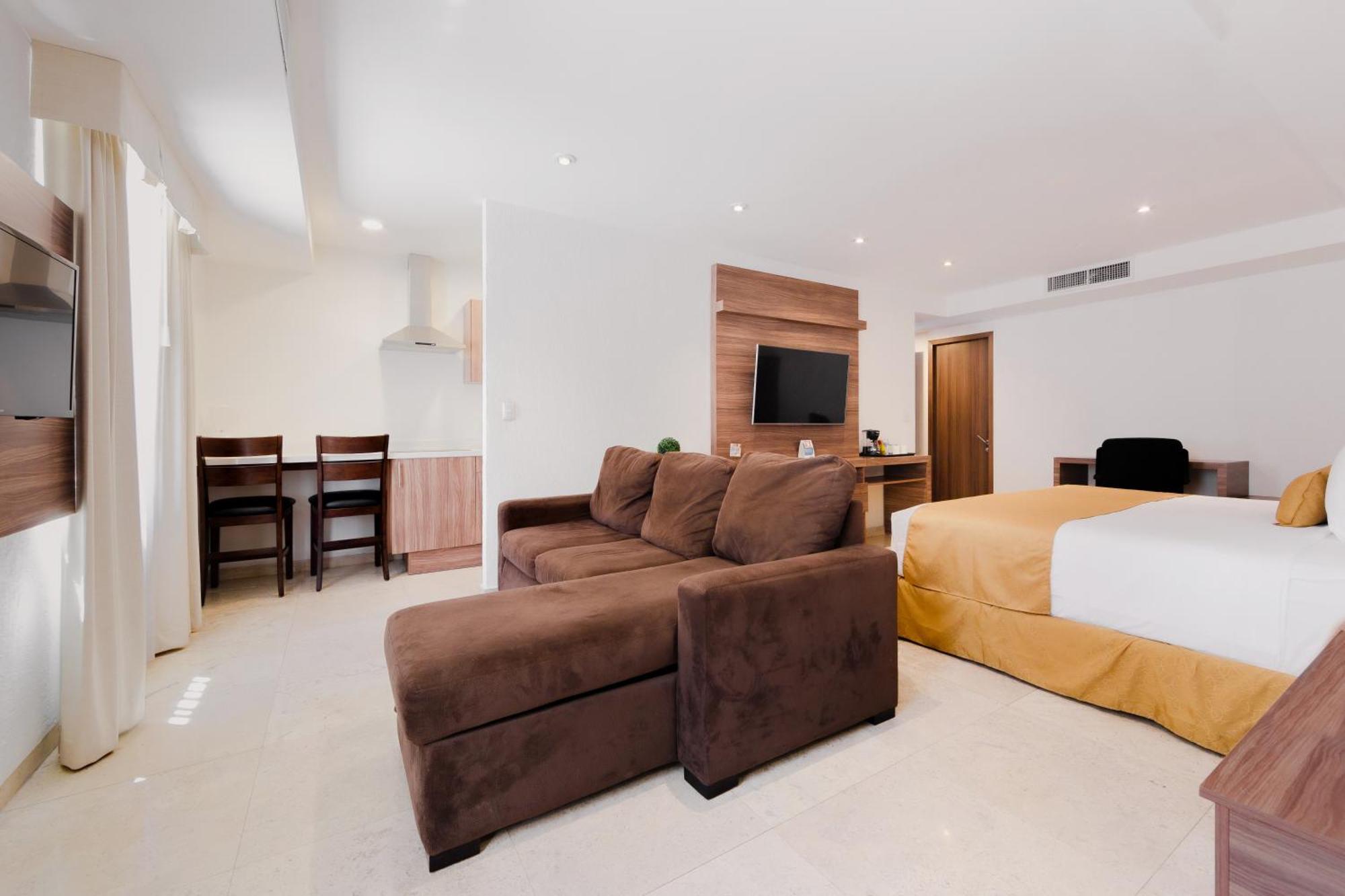 Hotel Cayala Inn Queretaro Bagian luar foto